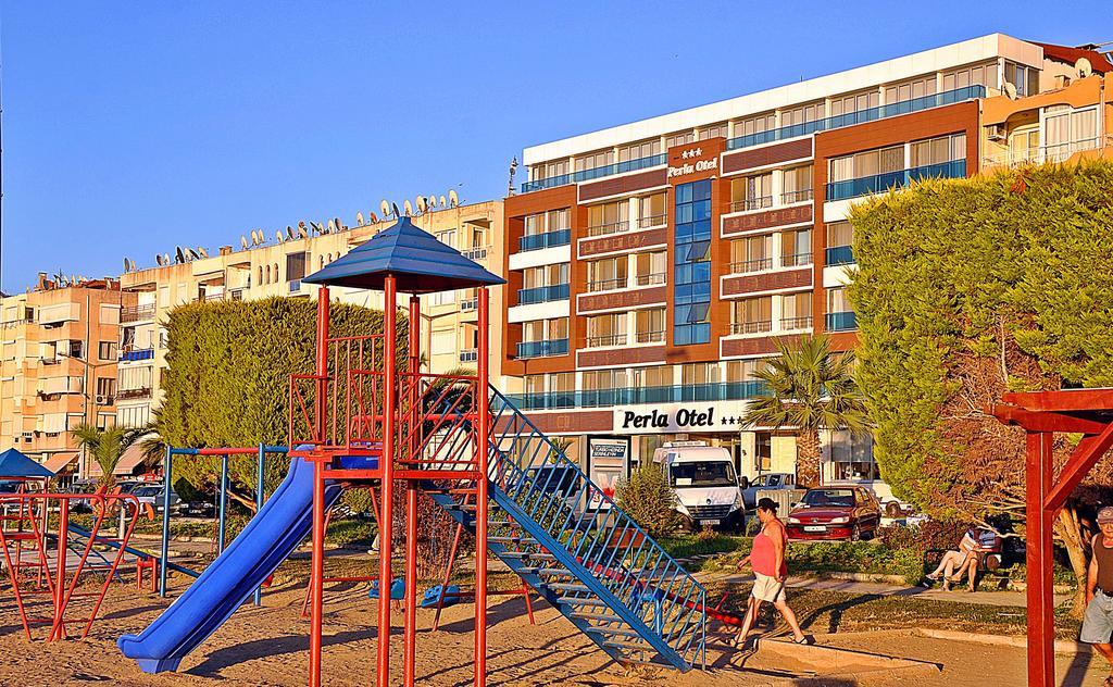 Perla Hotel Дикили Екстериор снимка