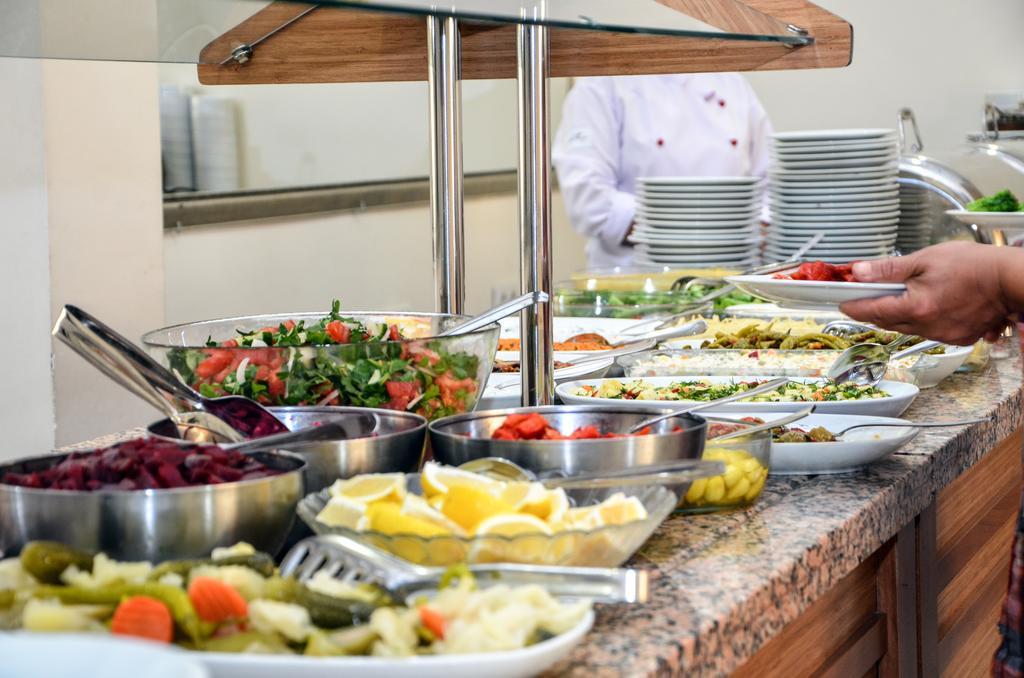 Perla Hotel Дикили Екстериор снимка