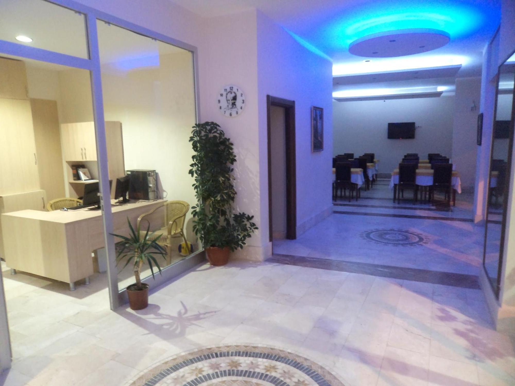 Perla Hotel Дикили Екстериор снимка