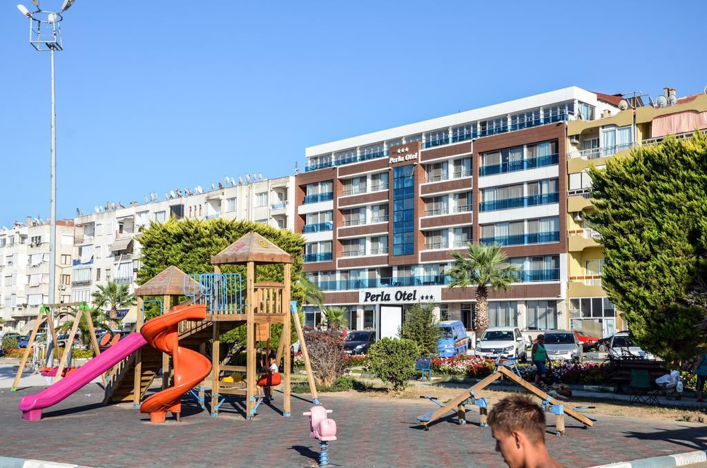 Perla Hotel Дикили Екстериор снимка