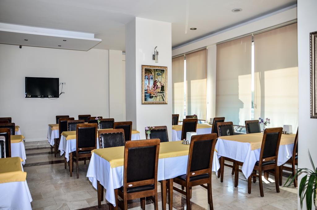 Perla Hotel Дикили Екстериор снимка