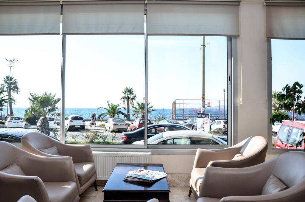 Perla Hotel Дикили Екстериор снимка