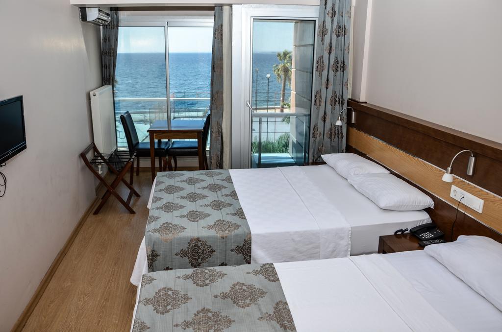 Perla Hotel Дикили Екстериор снимка