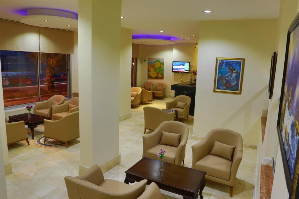 Perla Hotel Дикили Екстериор снимка